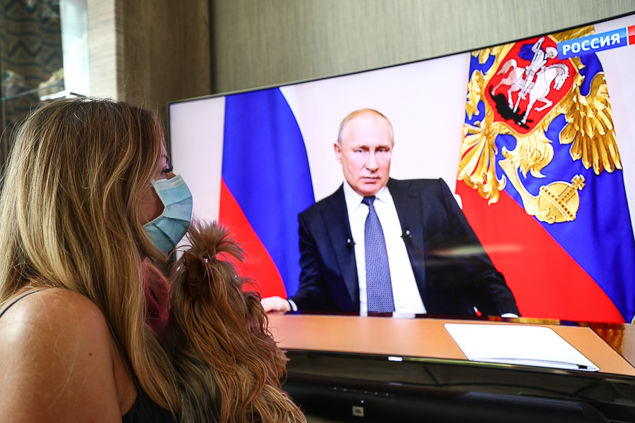 Глава Центра Гамалеи о самоизоляции Путина: поступил как законопослушный человек