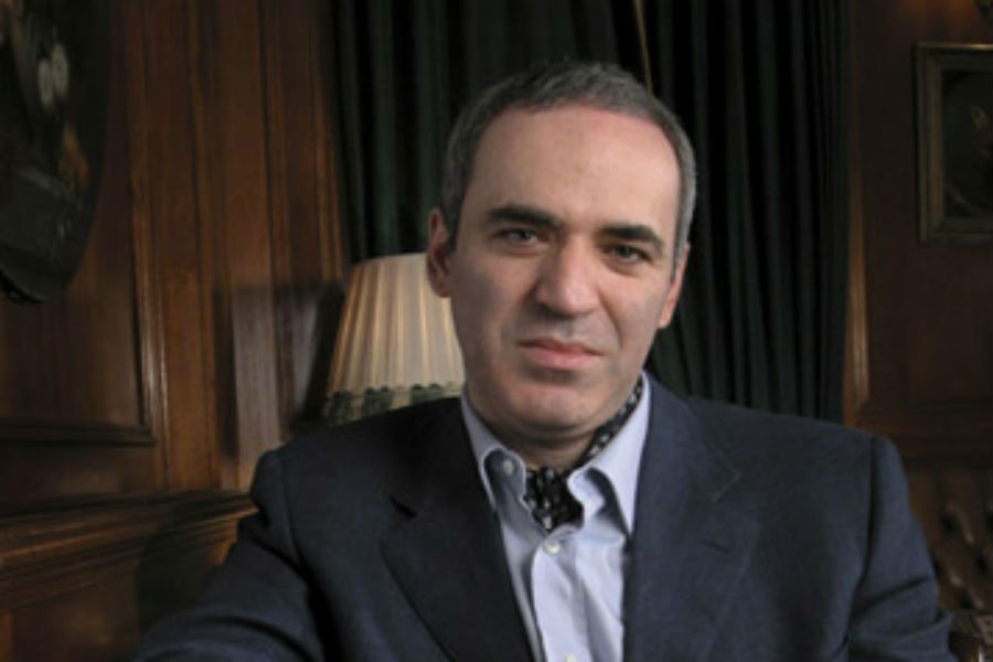 Каспаров решил возобновить карьеру ради крупного шахматного турнира