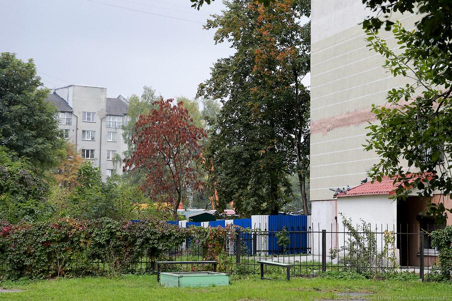 Осторожно, кирпичи: на Эпроновской осыпается историческое здание школы