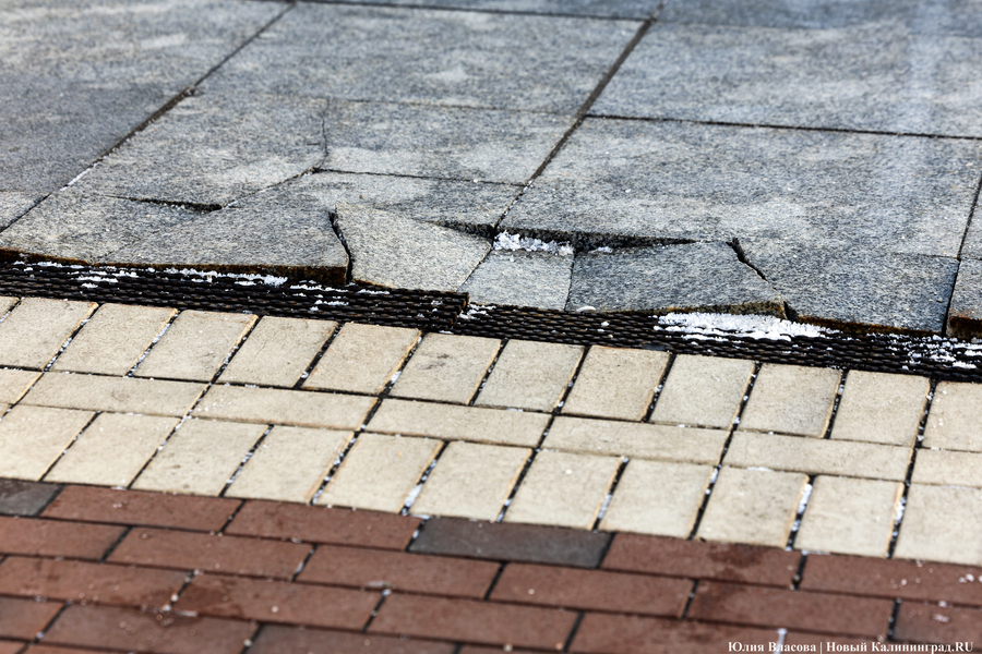 Горвласти о состоянии площади Победы: после 20 лет эксплуатации нужна реконструкция (фото)