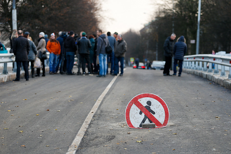Отбойник на табуретке: мост на улице Киевской открыли для транспорта