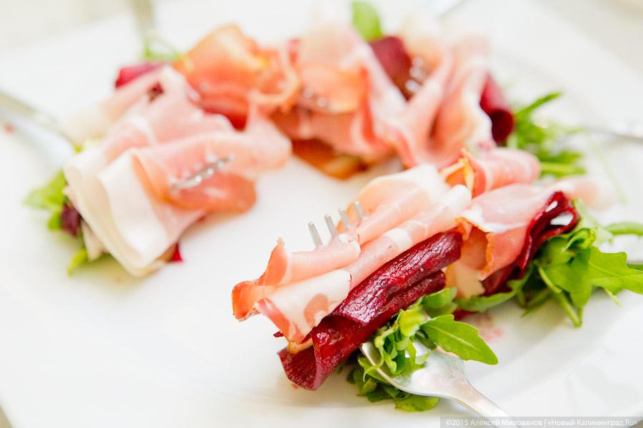  Нагруженные вилки: тапасы и пряная груша на «Открытой кухне»