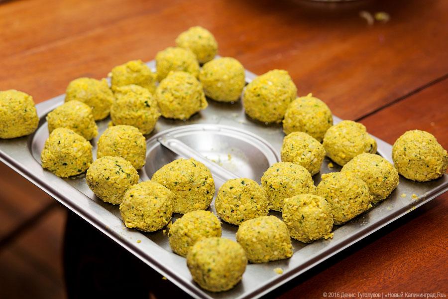 Весь цимес: Евгений Зубарев готовит в «Altes Haus»