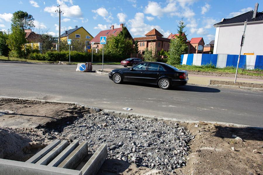 В ожидании конца пробок: ул. Островского открылась после ремонта раньше срока (фото)