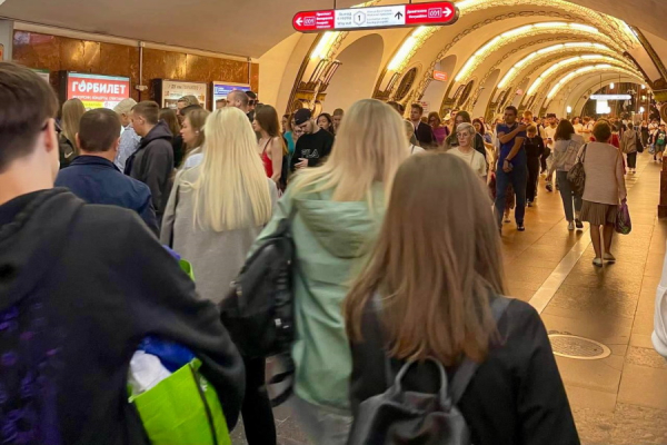 «МегаФон» обнулит интернет в метро Москвы и Петербурга для калининградцев