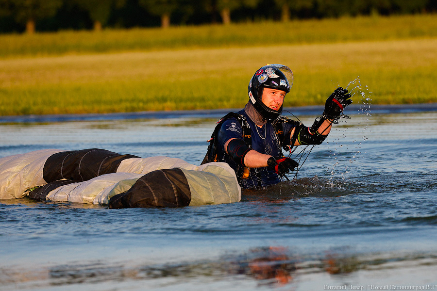 Люди как птицы: под Калининградом прошел этап Кубка России по купольному пилотированию (фото)
