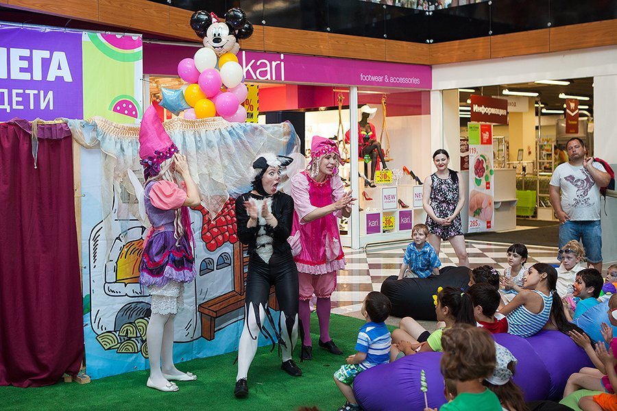 Игры, шопинг, зоопарк: как прошло открытие «Мега Дети»