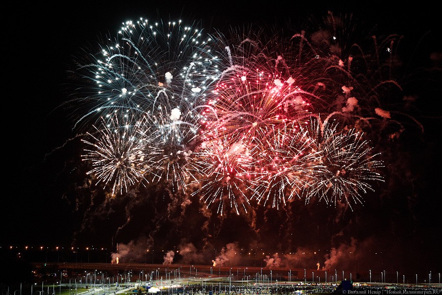 Прежние проблемы на новом месте: в Калининграде начался чемпионат фейерверков
