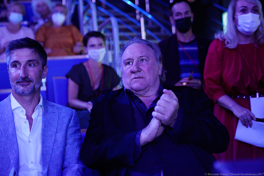 Жерар Депардье выступил на открытии кинофестиваля «Балтийские дебюты» (фото)