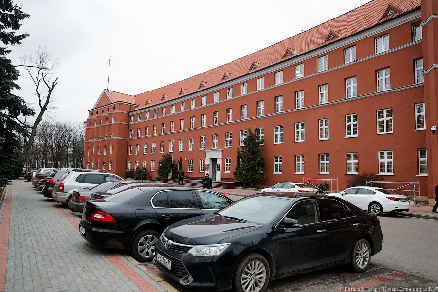 Определен дилерский центр, у которого власти области купят за 16,4 млн новые машины