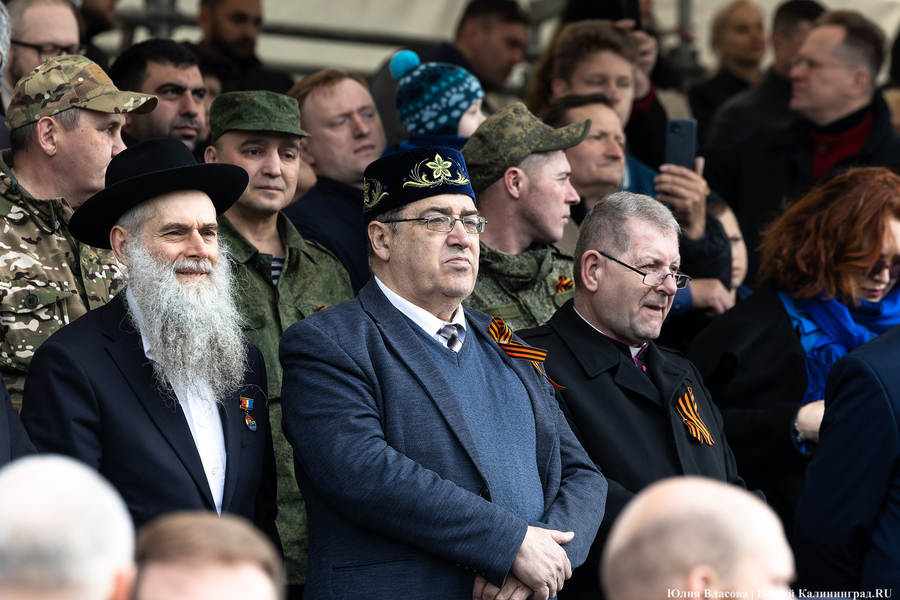 Как проходил Парад Победы в Калининграде (фото)