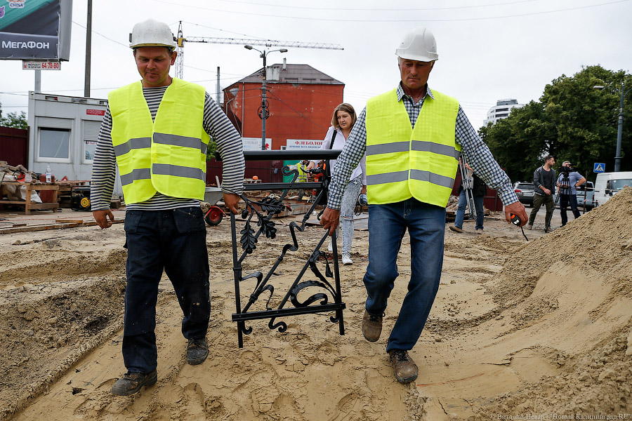 Подарок мэру: как строители успевают ремонтировать Деревянный и Высокий мосты