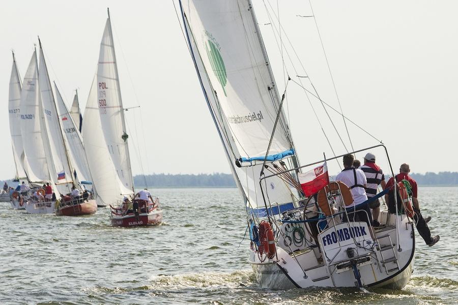 В погоне за ветром: репортаж с парусной гонки «Кубок трёх губернаторов»