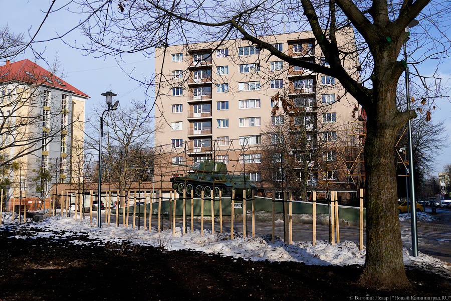 Как выглядит обновленная пешеходная зона на улице Рокоссовского без снега (фото)