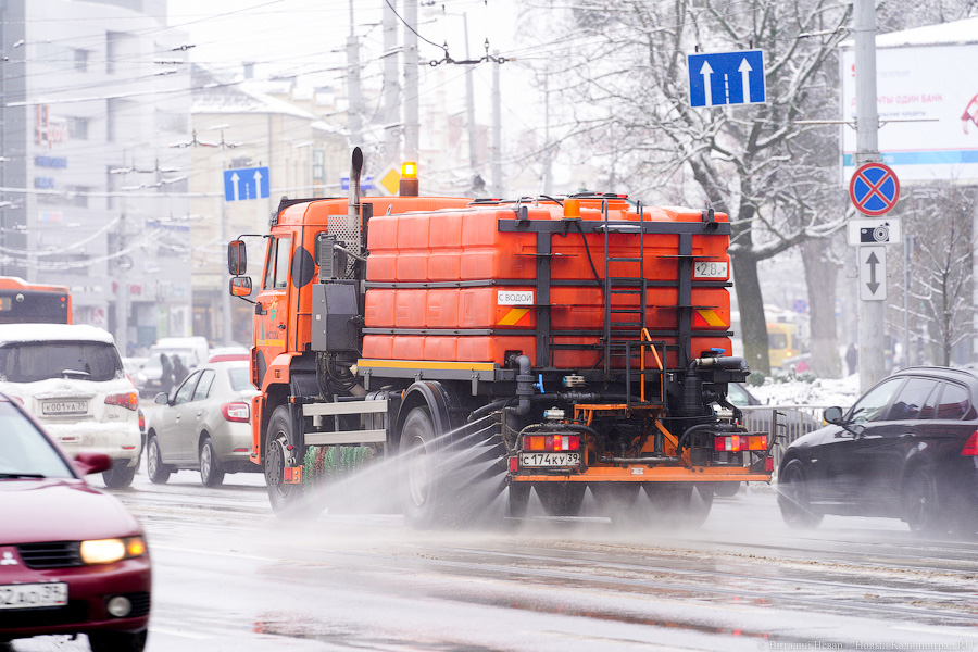 Директор «Чистоты» про уборку улиц в воскресенье: не такой уж сильный снегопад был
