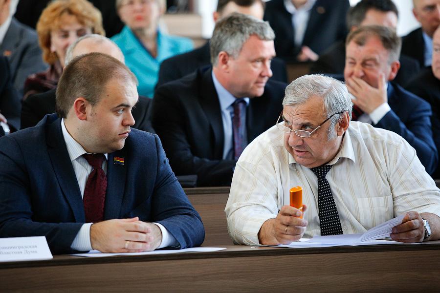 До седьмого пота: как Цуканов отчитался перед депутатами облдумы