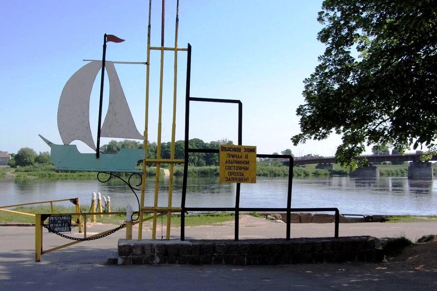 Власти Советска о провалившейся набережной: «Мы не можем  ничего сделать»