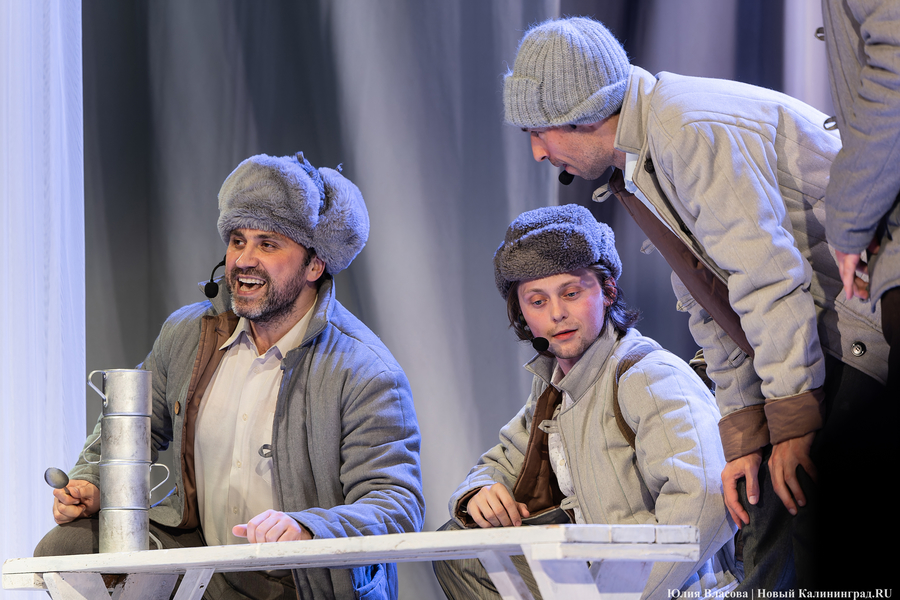 Воспевая любовь: в музтеатре прошел генеральный прогон мюзикла «Девчата» (фото)