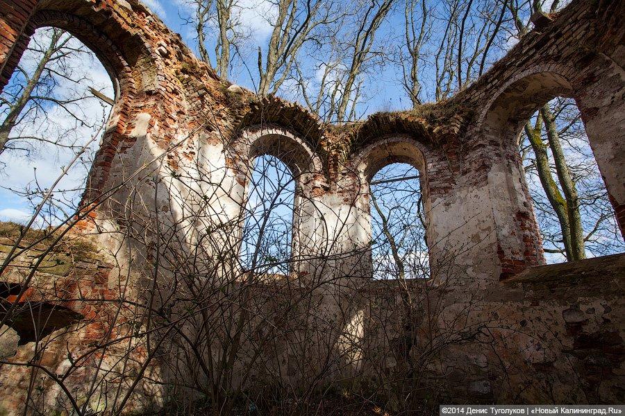 Разрушенная трижды: кирха начала XVIII века в поселке Жилино