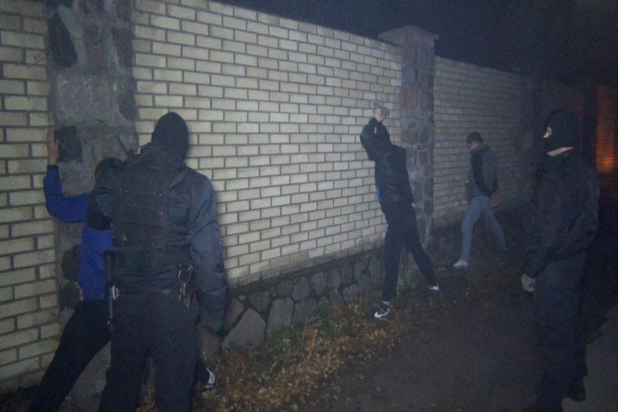 «Отголоски 90-х»: за что жителя Гвардейска похитили и увезли в лес