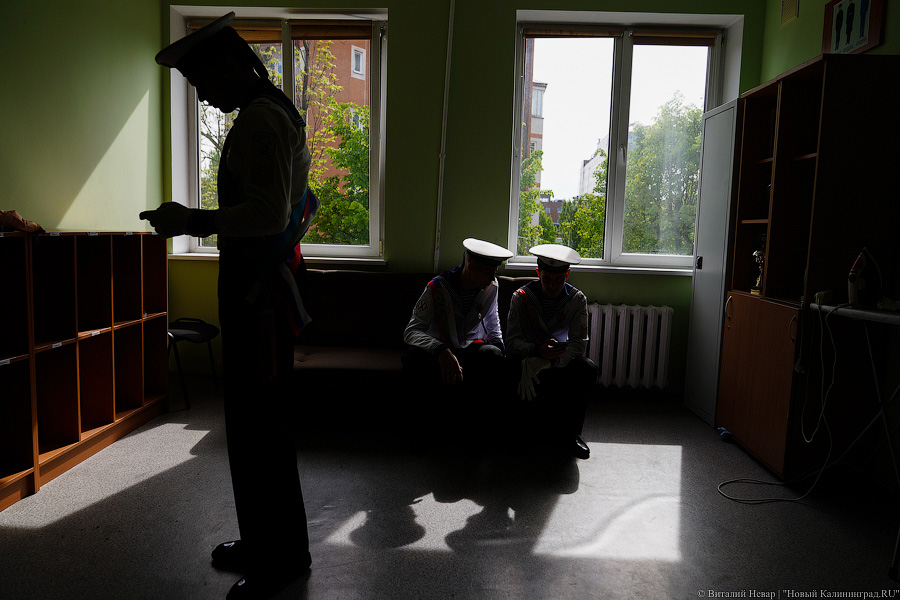 Вальс и дистанция: «Последний звонок» в калининградском кадетском корпусе (фото)