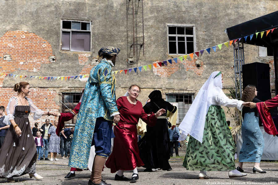 Оживший замок: как в Полесске прошёл фестиваль «Хранителей руин» (фото) (видео)