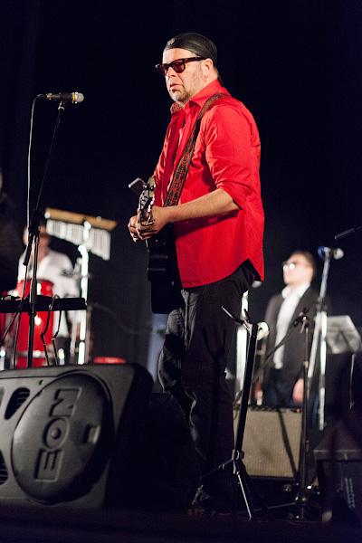 «Гребенщиков и оркестр»: фоторепортаж с концерта группы «Аквариум»