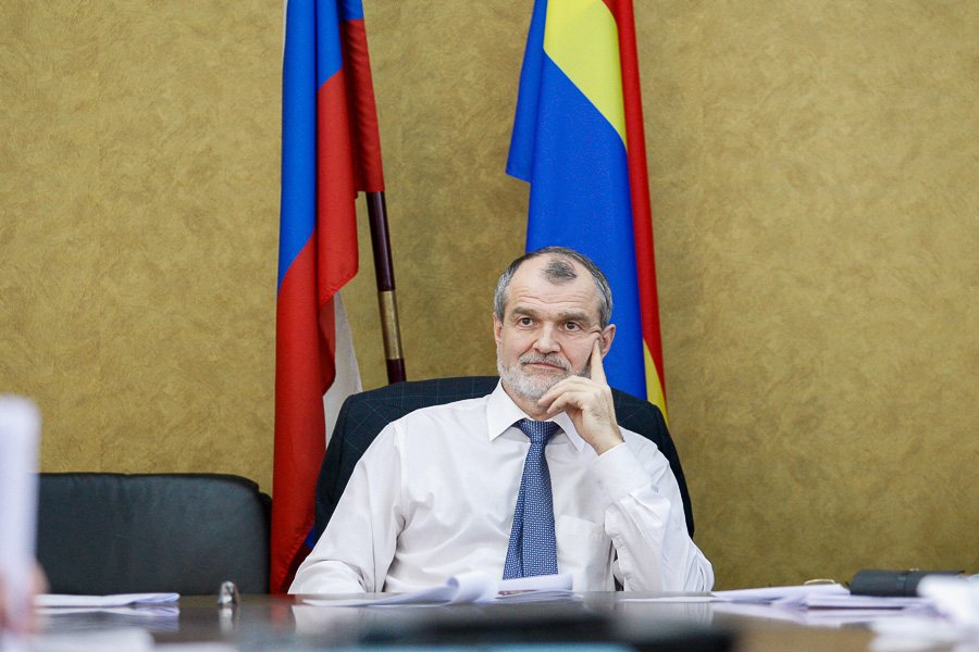 Замглавы избиркома Александр Кузнецов ушел из «Единой России»