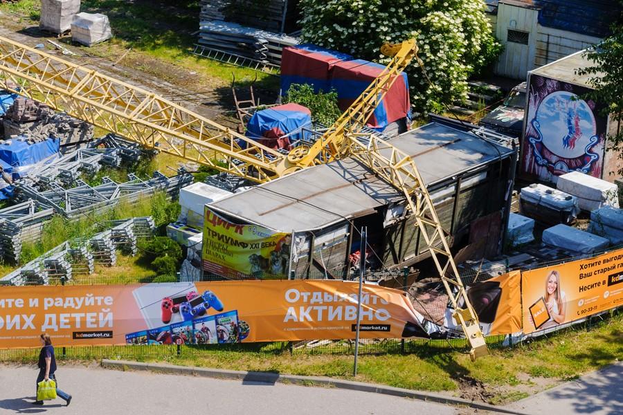 «На бога надейся…»: на стройплощадке синагоги в субботу перевернулся автокран