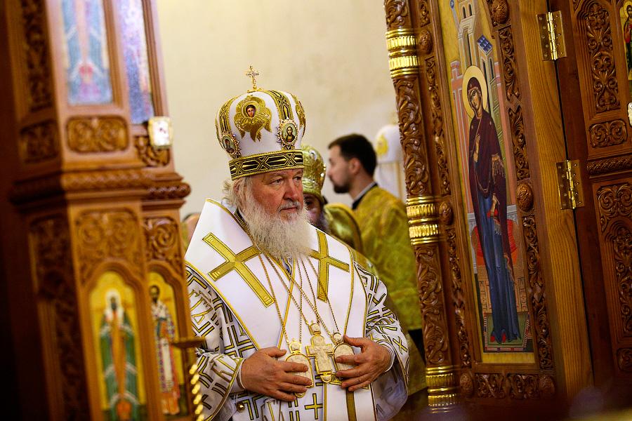 Орден за храм: что Патриарх шепнул на ухо Ярошуку на торжественной службе