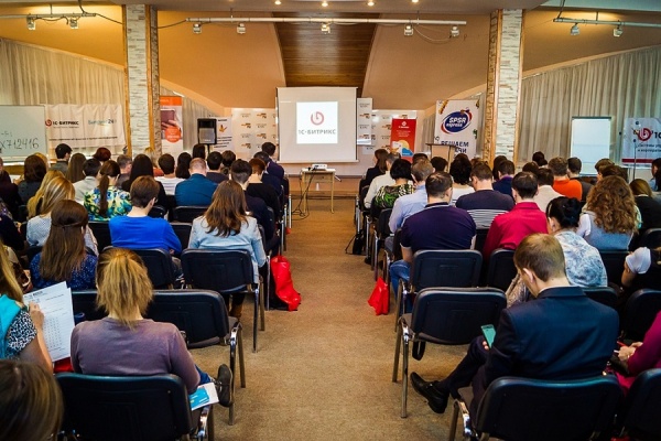 Бизнесменов Калининграда научат считать прибыль и «заряжать» сотрудников