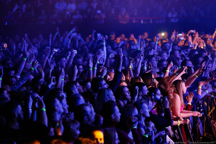 Всё такое немодное: в Калининграде с новой программой выступила группа «Би-2»