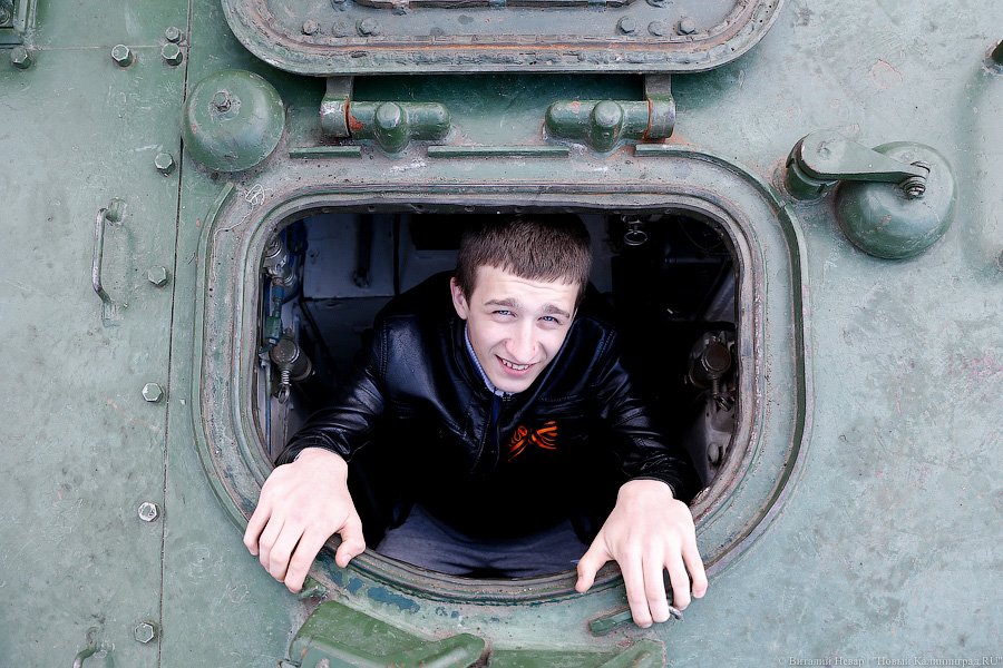 Поиграть в «танчики»: как призывникам Калининграда военную часть показывали