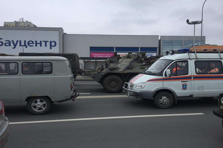 Военные в городе: учения по всему Калининграду (фото)