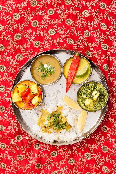 Курица карри и вегетарианский омлет: индийские блюда на «Открытой кухне»