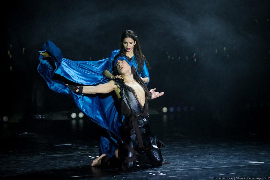 За свободу движения: финалисты шоу «Танцы на ТНТ» выступили в Театре эстрады