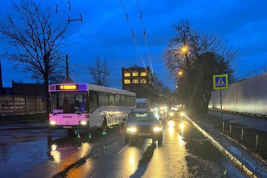 Не заметил из-за дождя: на Советском проспекте «Ауди» сбил женщину (фото)