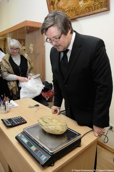 "Патриарший" янтарь: фоторепортаж "Нового Калининграда.Ru"