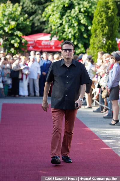 Десятый юбилейный: «Балтийские дебюты» открылись красной ковровой дорожкой