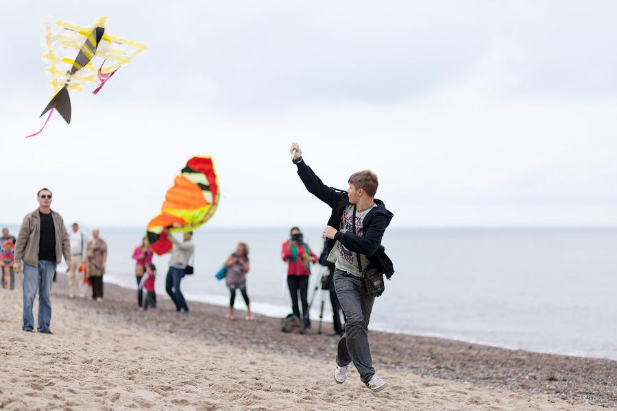 «Укротители кайтов»: фоторепортаж с фестиваля воздушных змеев