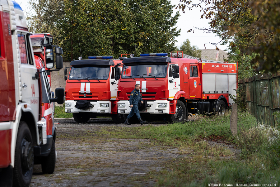 Боевое развертывание: в Калининграде провели соревнования спасателей (фото) 