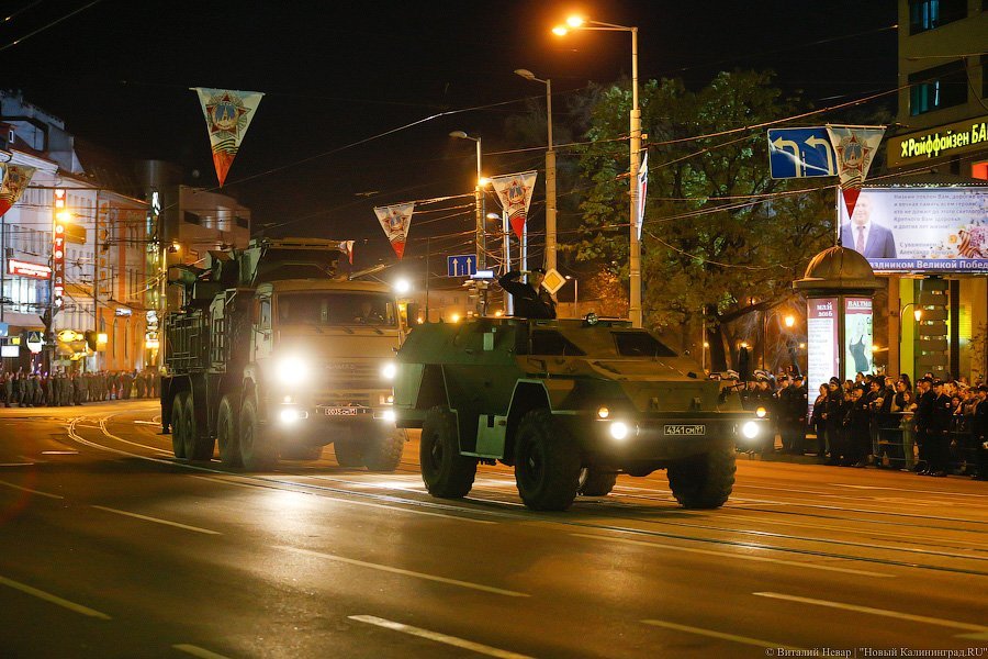 «Тяжело в учении»: в Калининграде прошла первая репетиция Парада Победы