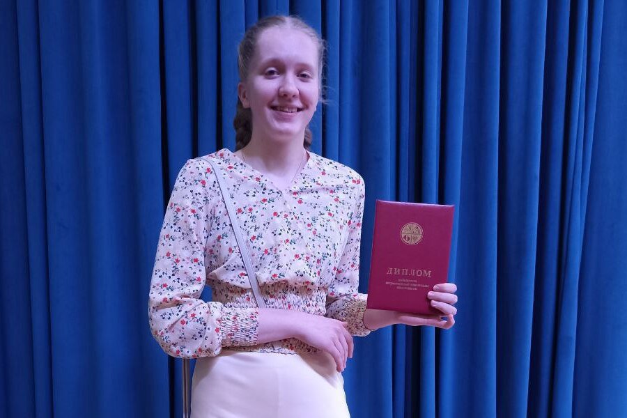 Десятиклассница из Калининграда победила на Всероссийской олимпиаде по искусству