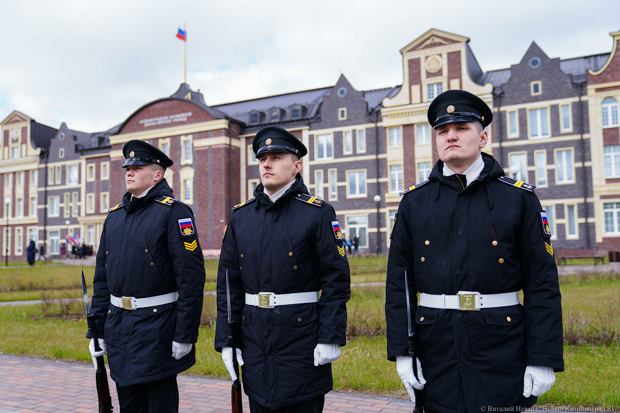 В Калининграде прошла церемония посвящения в нахимовцы. Вот как это было