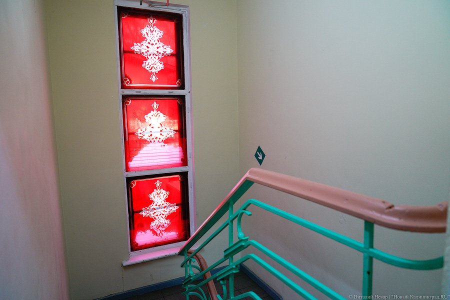 Крутые лестницы и рентген на улице: как живет выселенная с ул. Расковой поликлиника