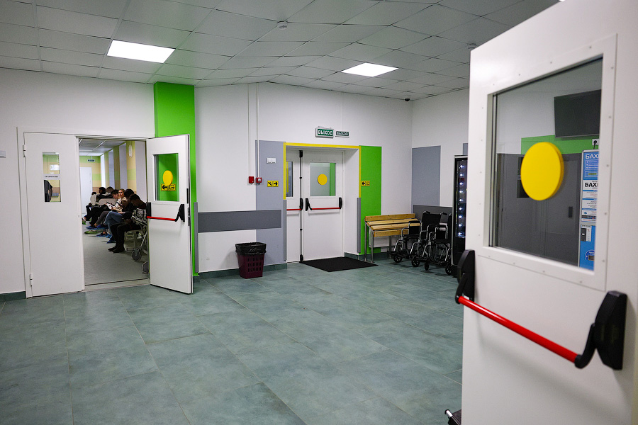 Отставший, но экстренный: как выглядит новый корпус ДОБ на месте Медсанчасти № 1 (фото)