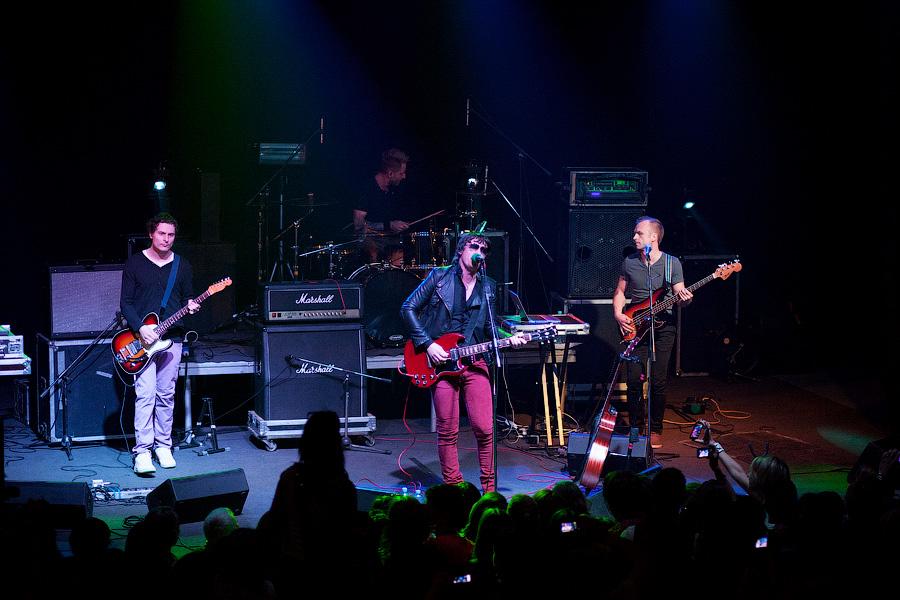 «Moves Like Jagger»: фоторепортаж с концерта Найка Борзова