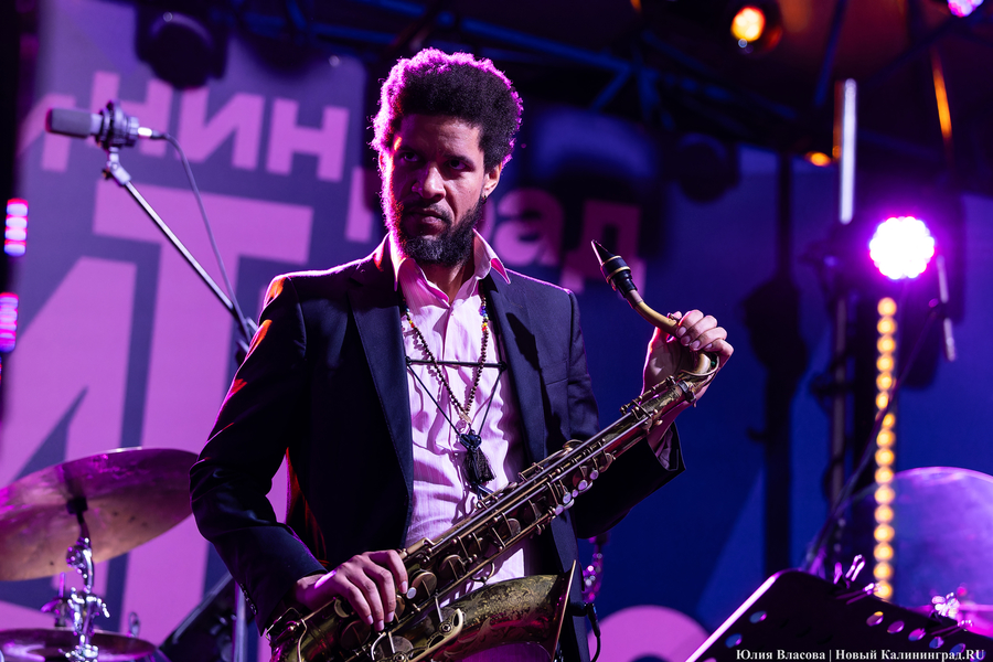 Дикие пляски цыганских шляпников: оглушительное закрытие «Калининград Сити Джаза» (фото)