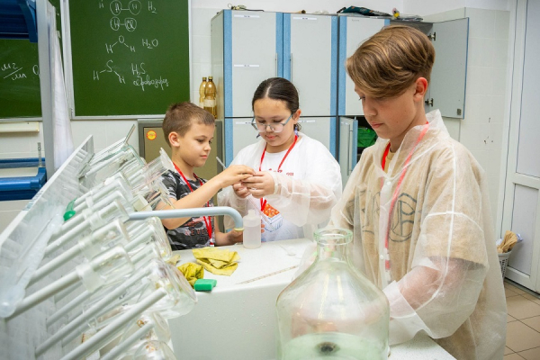 Университет для школьников: открыта запись на образовательные программы БФУ