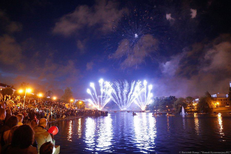 Мы к вам заехали на час, и вам не повезло:  как прошел концерт у Дома Советов